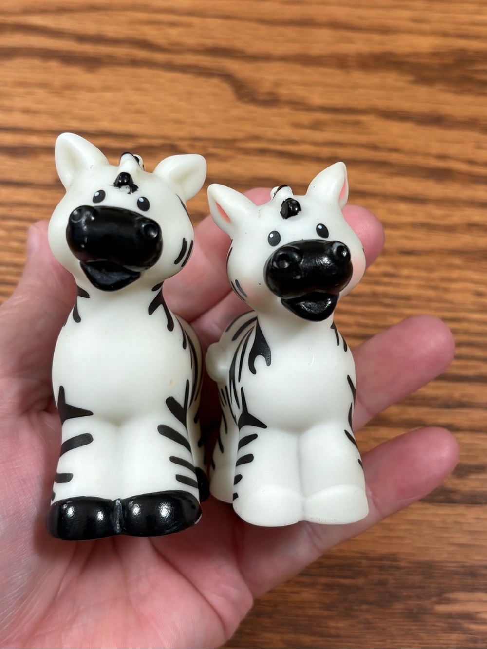 Vintage FISHER PRICE Little People Zebra Pair Zoo Noah's Ark Toys 2002 Mattel - Picture 4 of 8